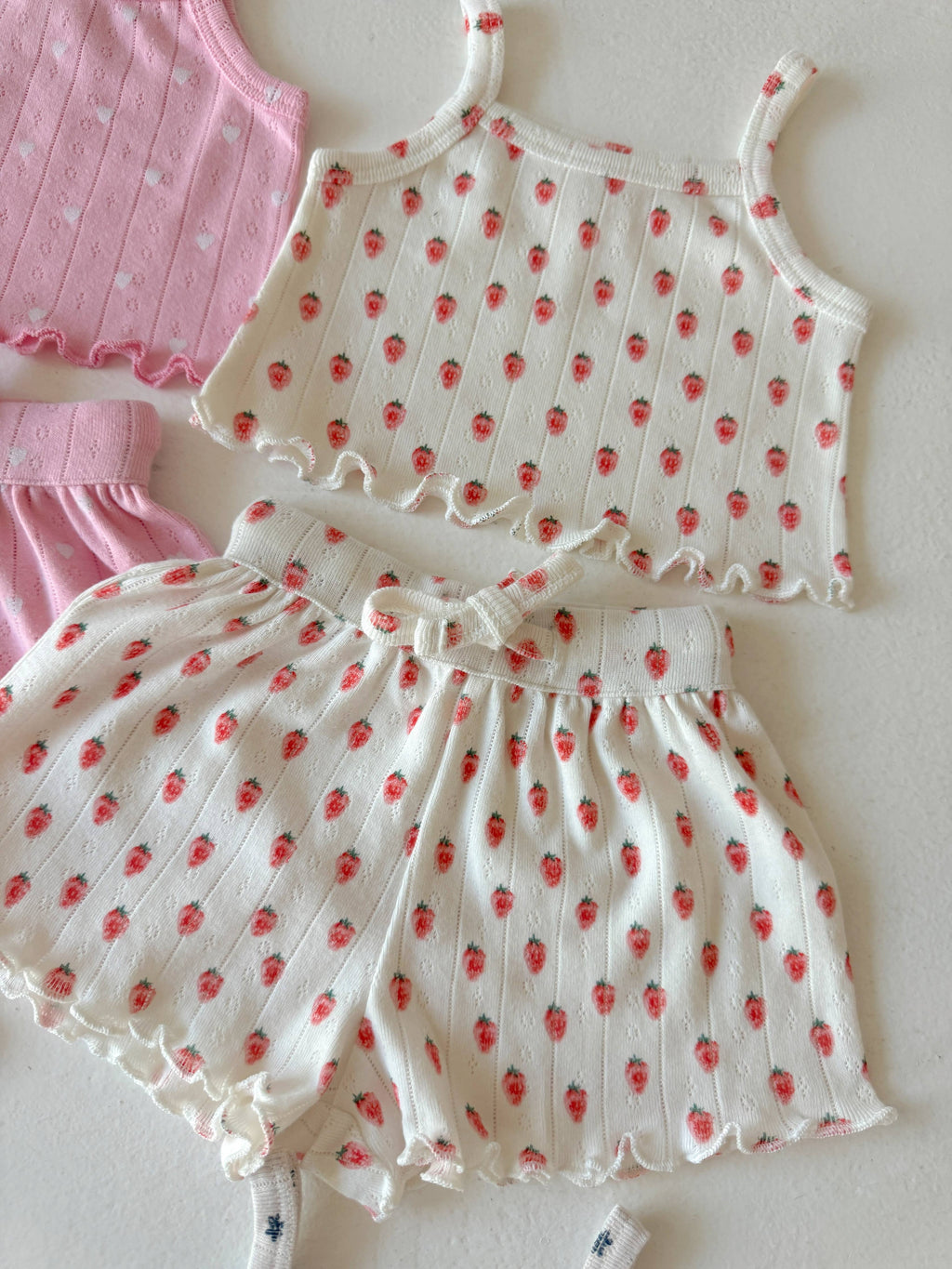White Strawberry Set
